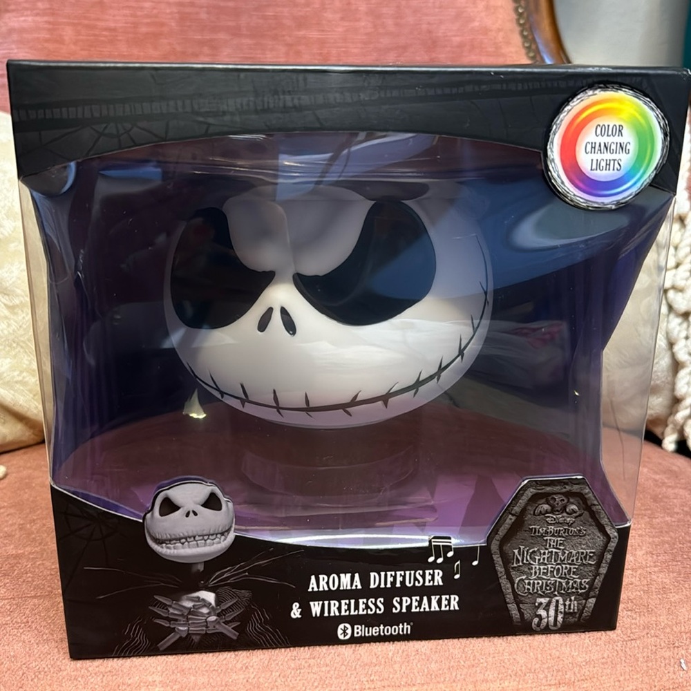 Disney’s Nightmare Before Christmas aroma diffuser/bluetooth speaker, NWT - Picture 1 of 7